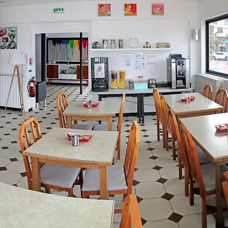 Hotel La Croisette & Restaurant Bistrot Gantier En Centre Royan