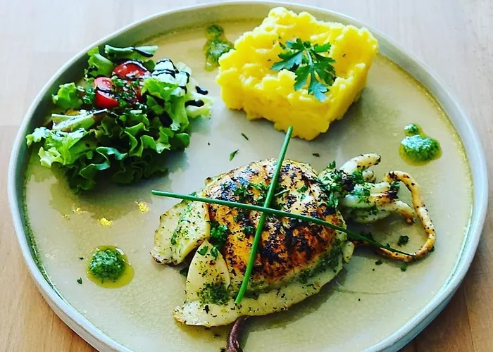 La Croisette & Restaurant Bistrot Gantier En Centre 2* Royan