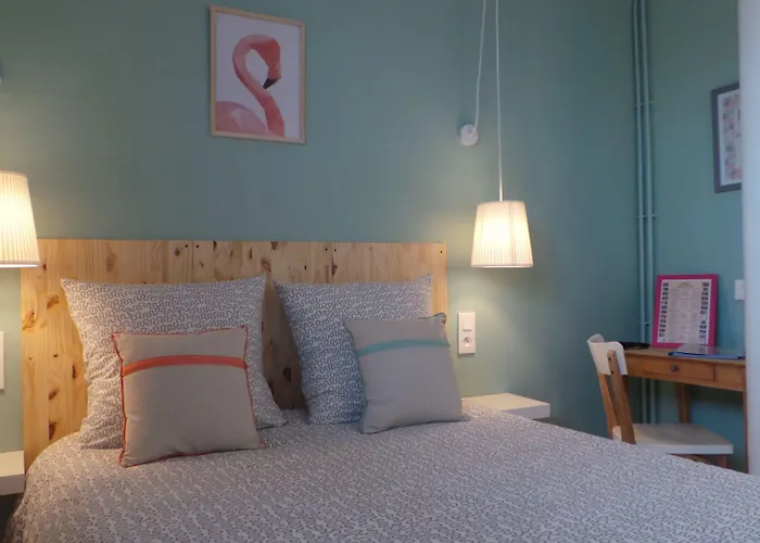 Hotel La Croisette & Restaurant Bistrot Gantier En Centre 2*