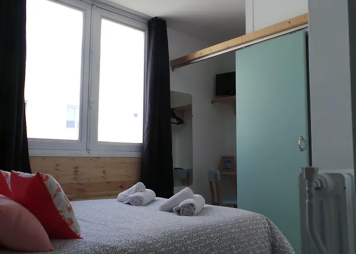 La Croisette & Restaurant Bistrot Gantier En Centre Hotel 2*