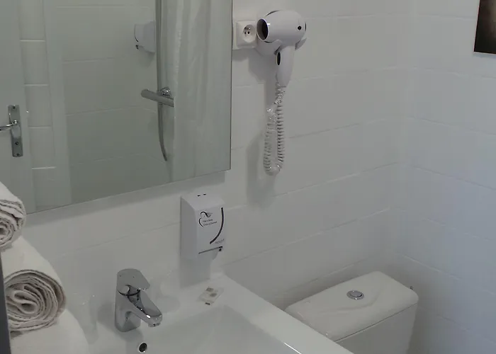 La Croisette & Restaurant Bistrot Gantier En Centre Hotel 2*