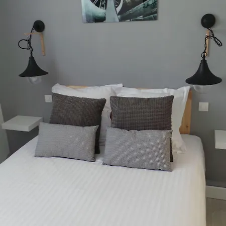 Hotel La Croisette & Restaurant Bistrot Gantier En Centre Royan