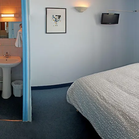 La Croisette & Restaurant Bistrot Gantier En Centre 2*