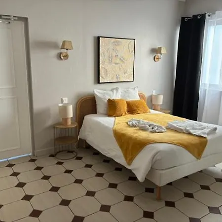 Hotel La Croisette&restaurant Bistrot Gantier 2*