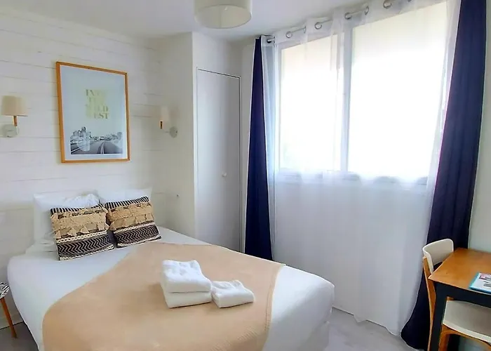 La Croisette & Restaurant Bistrot Gantier En Centre 2* Royan